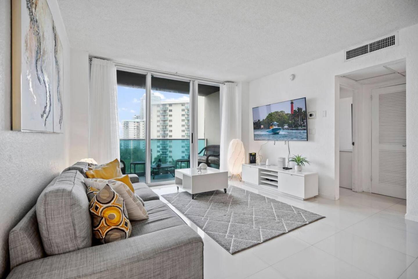 Great Apartment With Beach Access Hollywood Buitenkant foto